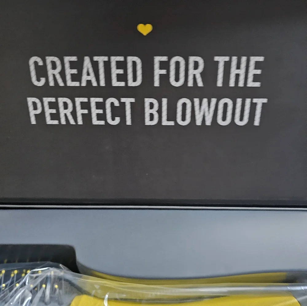 Drybar THE SINGLE SHOT ROUND BLOW-DRYER BRUSH 2.25 inch Barrel New